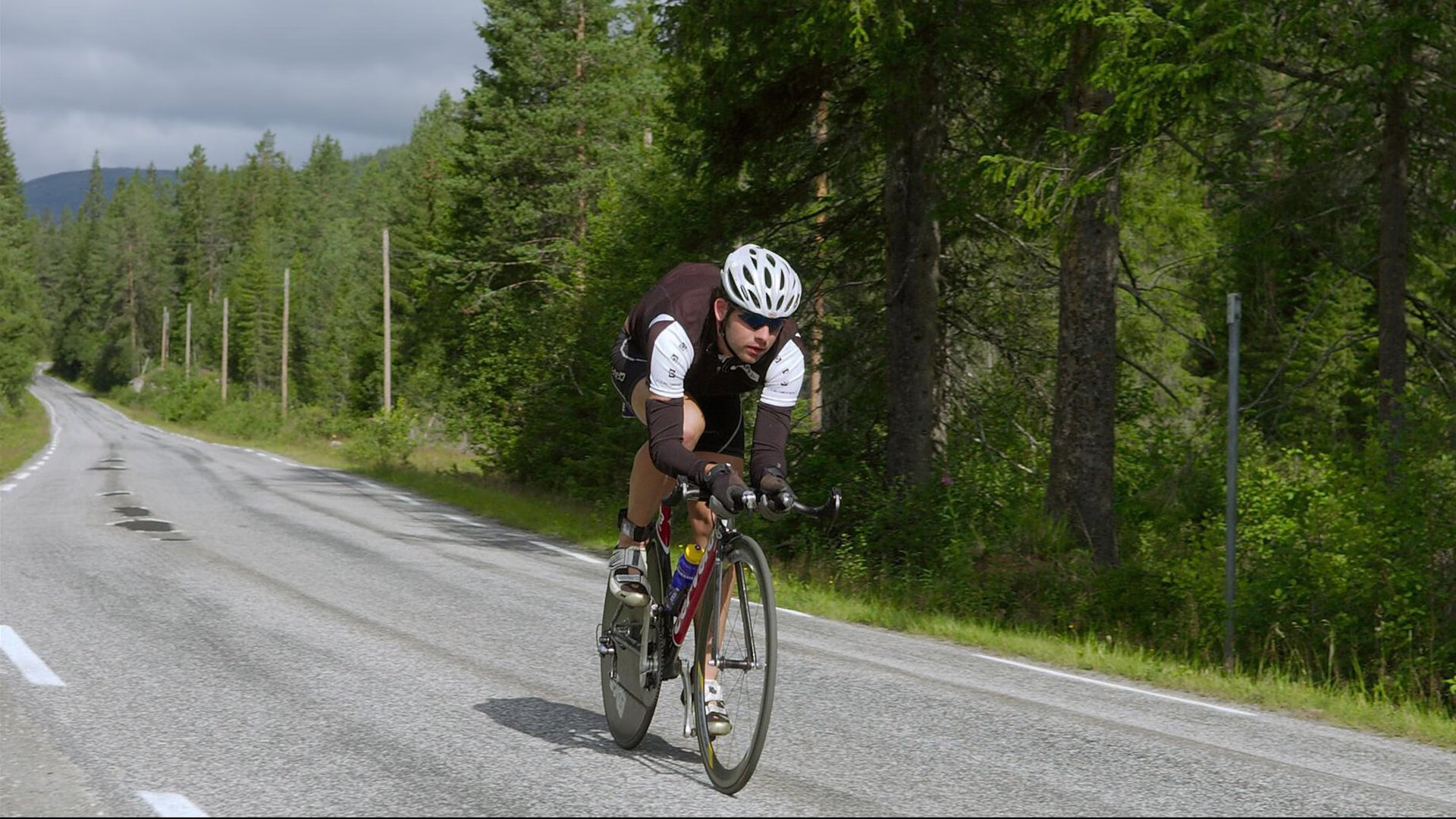 莱万多夫斯基关键节点逆转，勇士带队取胜！